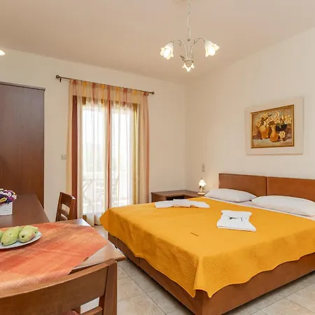 Anthi Naxos Ξενοδοχείο με διαμερίσματα Αγία Άννα