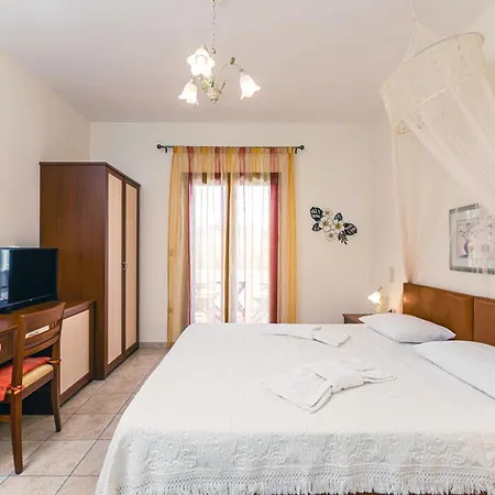 Anthi Naxos Lägenhetshotell 3*