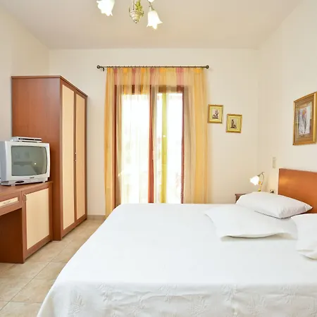 Anthi Naxos Αγία Άννα