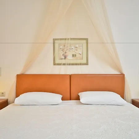 Lägenhetshotell Anthi Naxos 3*