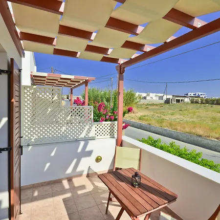 Ξενοδοχείο με διαμερίσματα Anthi Naxos 3*