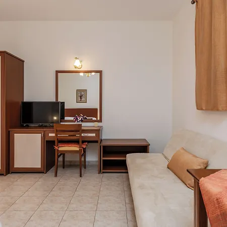 Anthi Naxos Lägenhetshotell